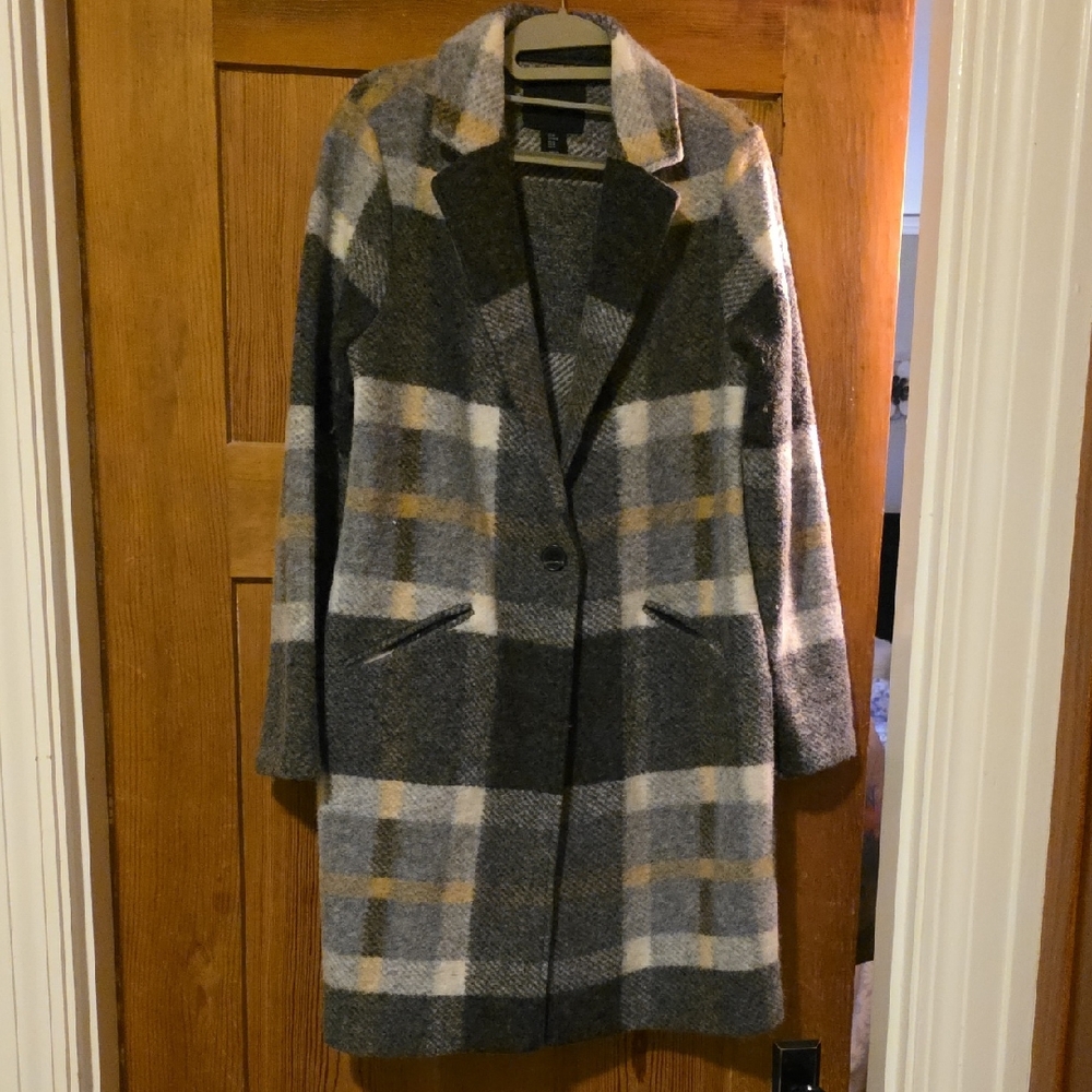 Cynthia Rowley Gray and Tan Plaid Trench Coat